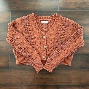 Aeropostale v-neck cropped chunky knit brown cardigan. Womens XS